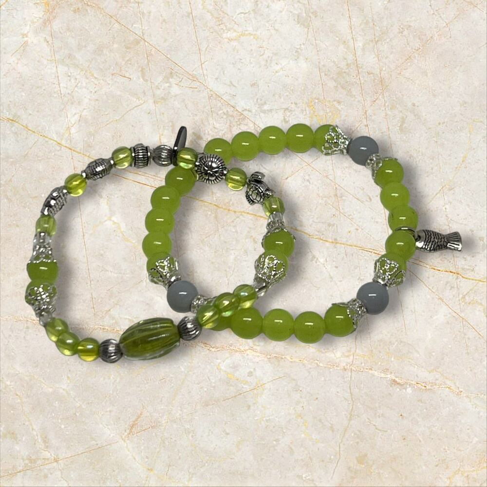 Stretch Bracelet Set Unique Beach Vibe Lime Green Grey Silver Eclectic Design